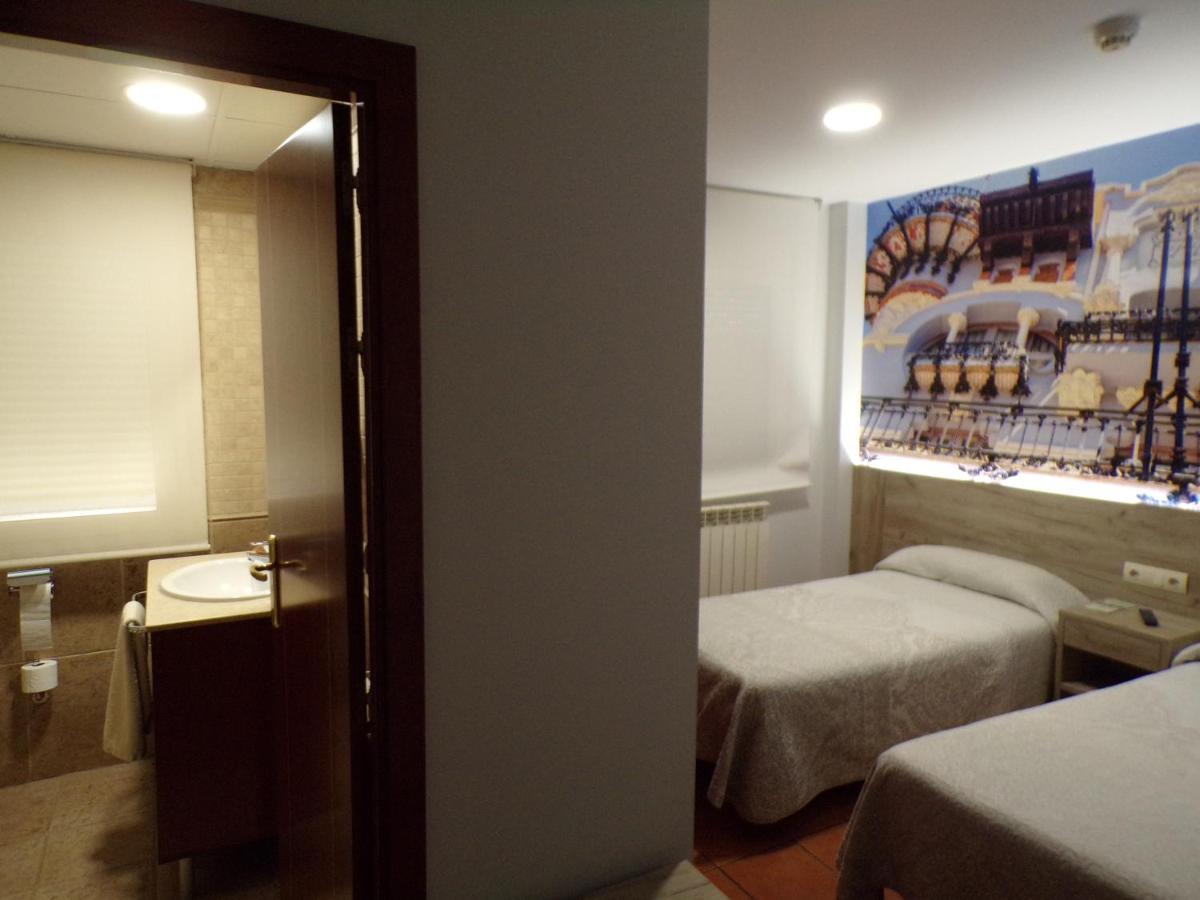 Hostal Serruchi Теруэль Экстерьер фото