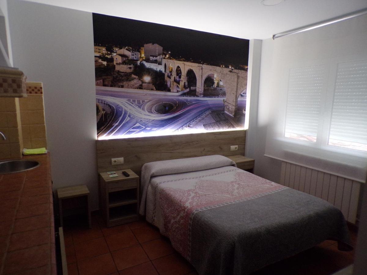Hostal Serruchi Теруэль Экстерьер фото