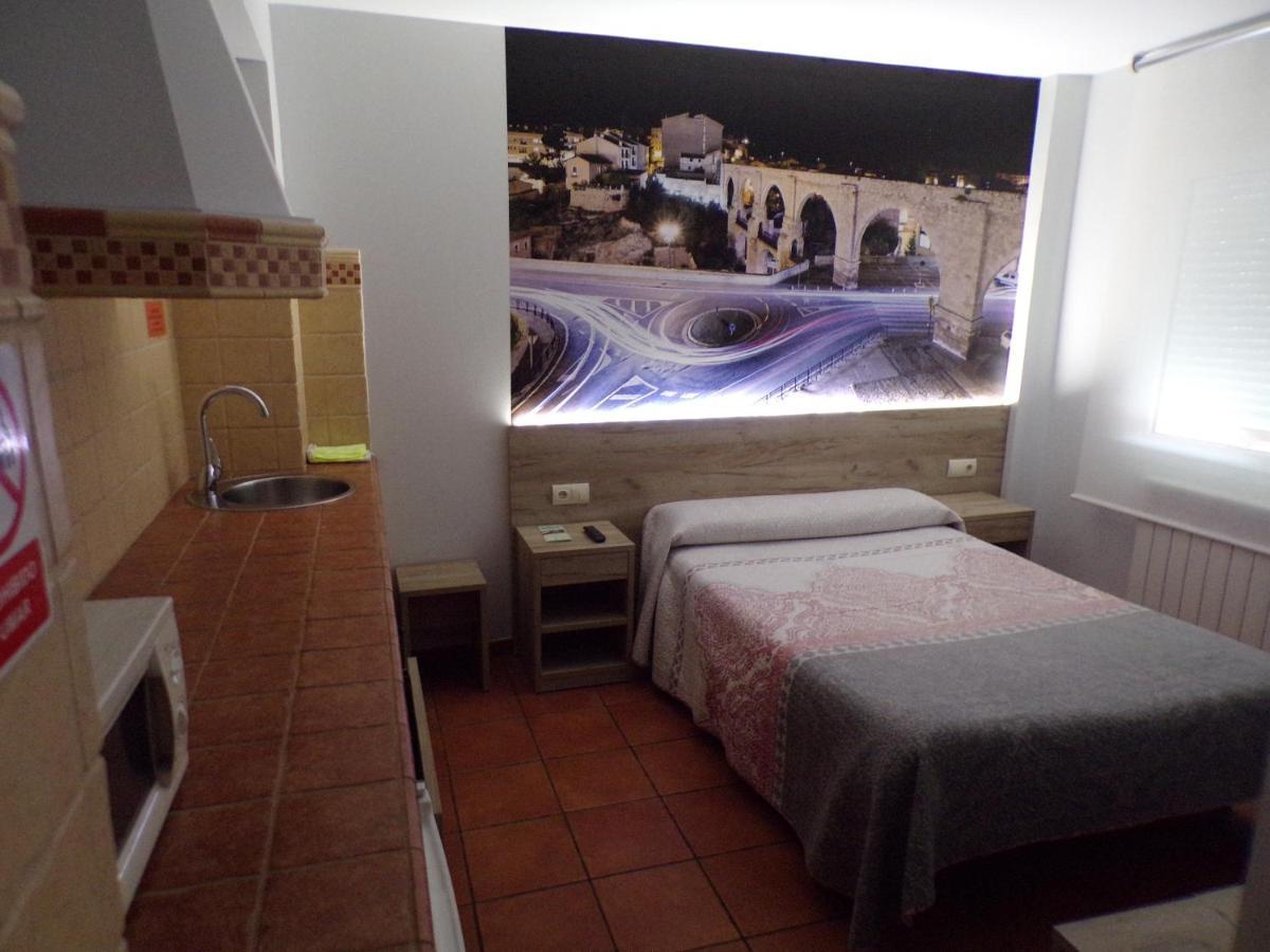 Hostal Serruchi Теруэль Экстерьер фото