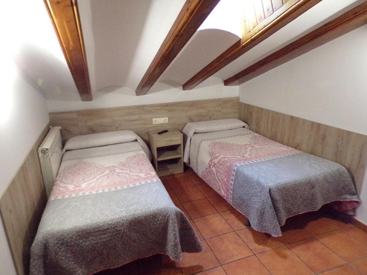 Hostal Serruchi Теруэль Экстерьер фото